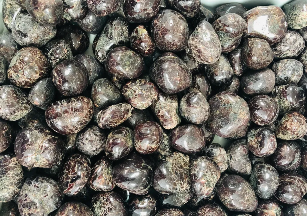 Garnet Tumbled Stone