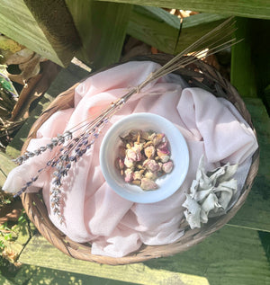 Pink Rosebuds & Petals